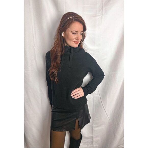 Universal Thread Sweatshirt - Picture 3 of 12